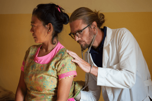 Chinese Medicine in the Highlands of Nepal
